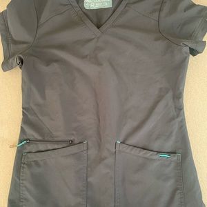 Med couture air scrubs. Size S. Gray